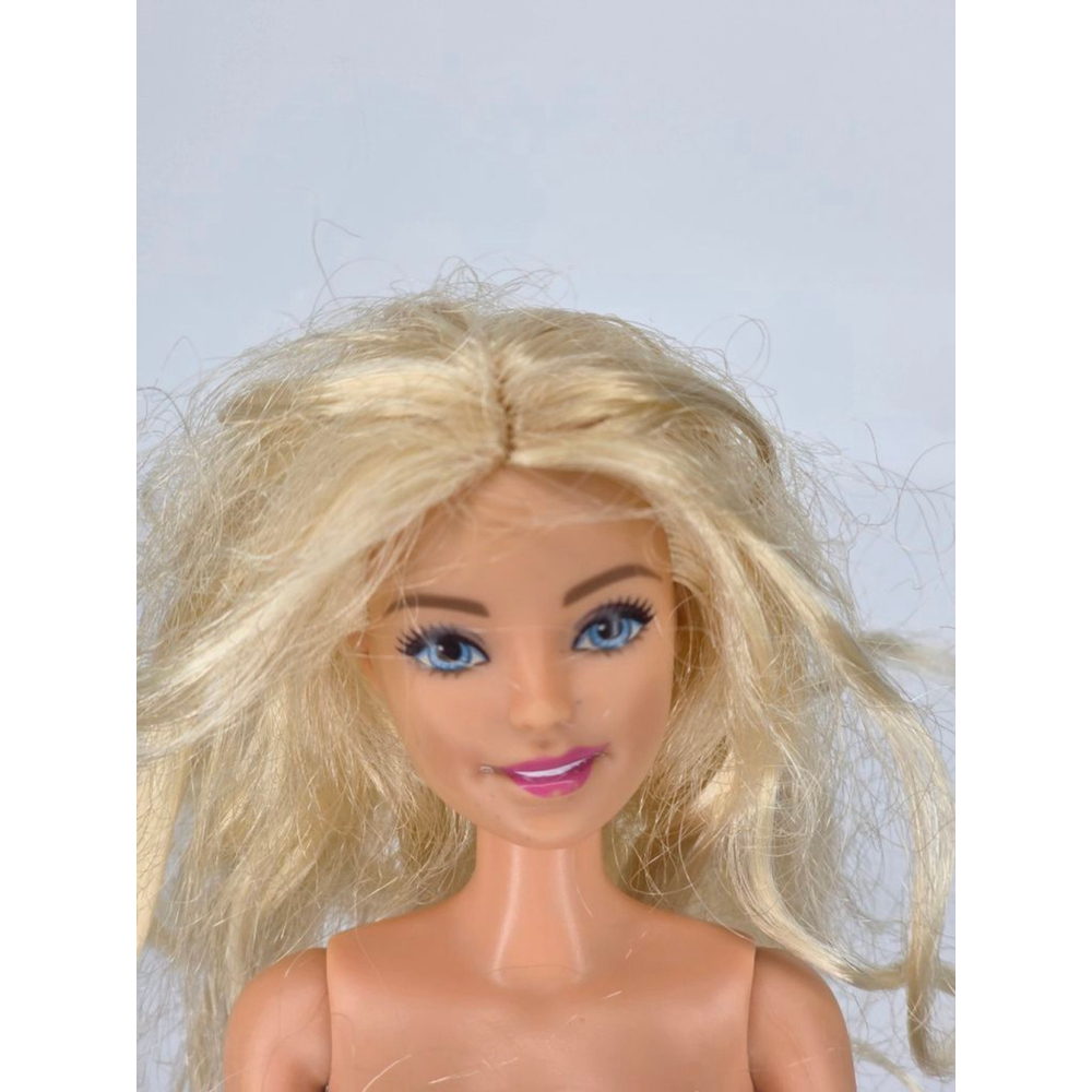 Girls Mattel Barbie Doll Blonde Hair Tan Body One Size